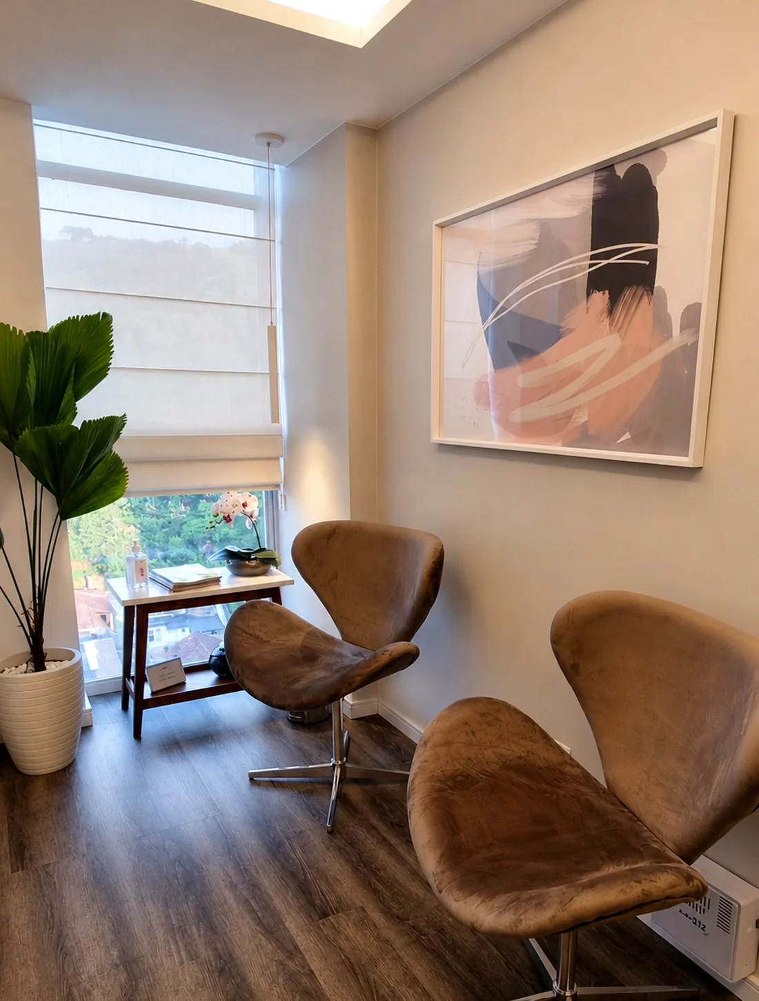 Sala de atendimento para psicoterapia em Petrópolis no consultório de Camila Nunes
